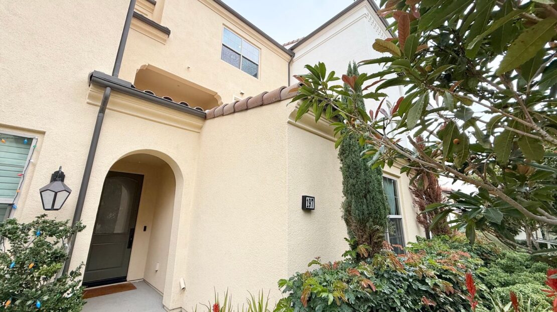 197 Elkhorn - Irvine - California - 3 bed, 3.5 bath rental property