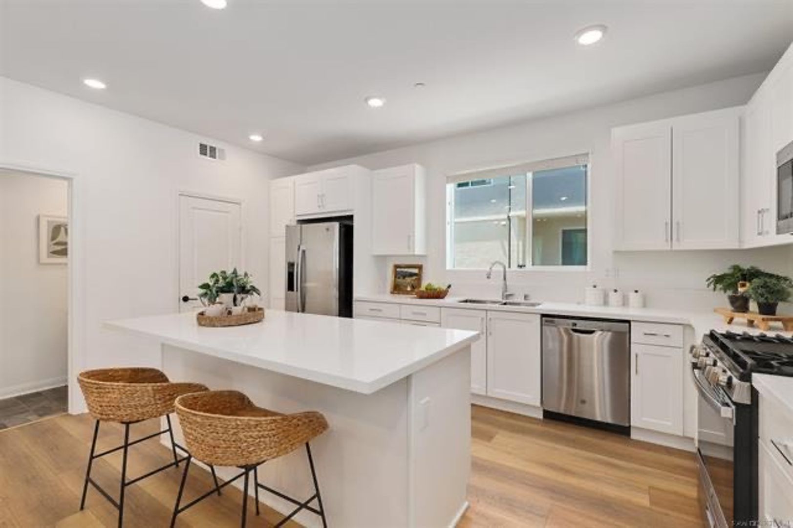 1982 Affinity Lane - Chula Vista - California - 4 bed, 3.5 bath rental property