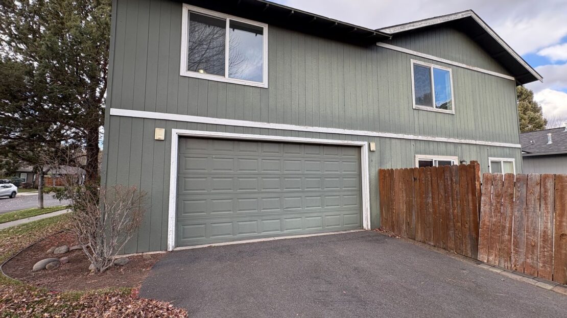 20603 Wild Rose Ln. - Bend - Oregon - 3 bed, 2.5 bath rental property