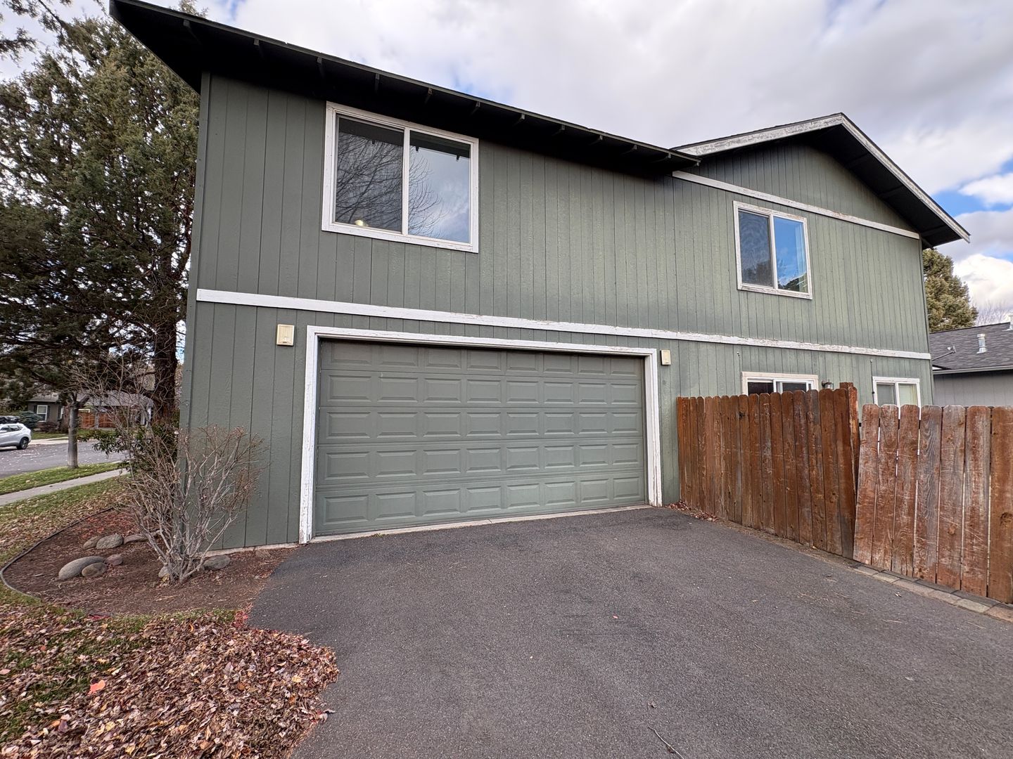 20603 Wild Rose Ln. - Bend - Oregon - 3 bed, 2.5 bath rental property