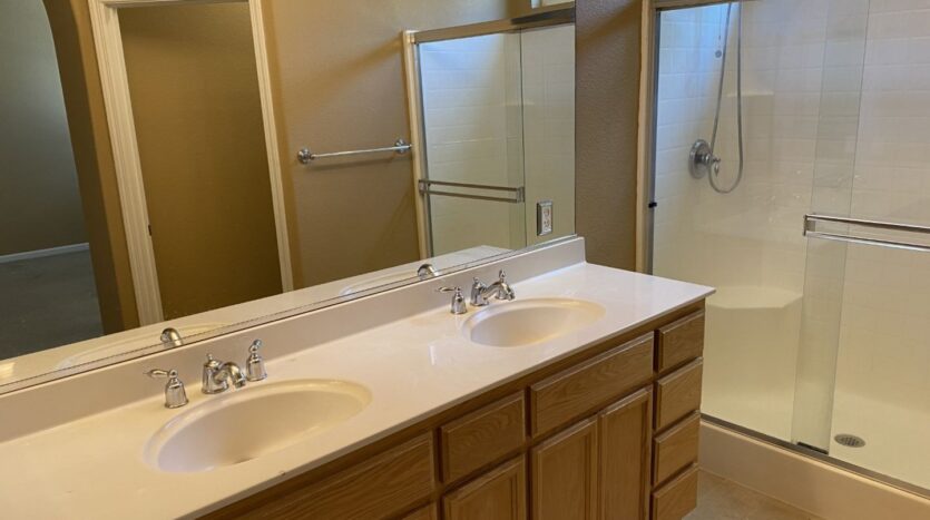 2108 Oak Branch Dr. - Stockton - California - 3 bed, 2 bath rental property