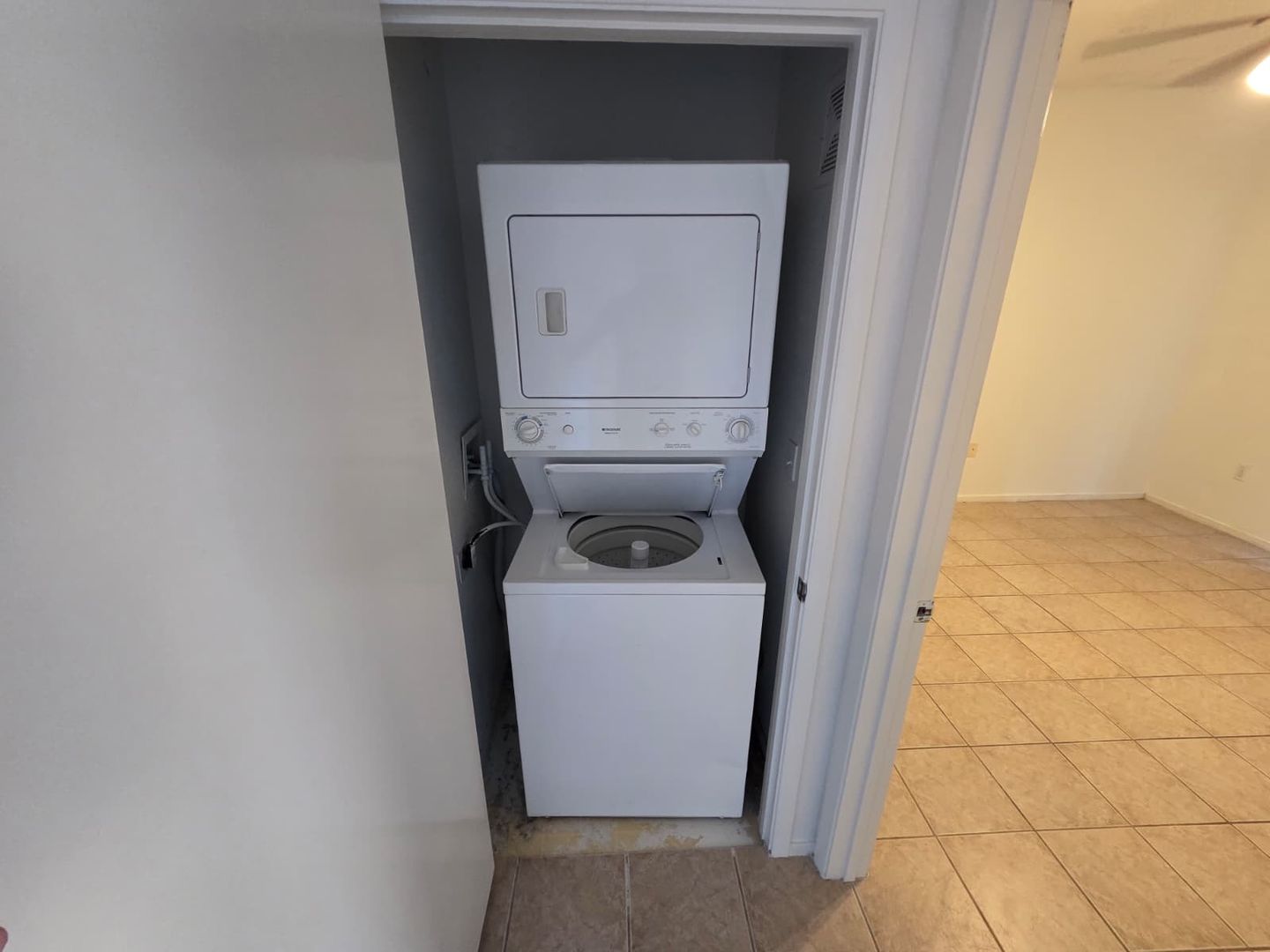 2110 Los Feliz Street   UNIT 1072 - Las Vegas - Nevada - 1 bed, 1 bath rental property