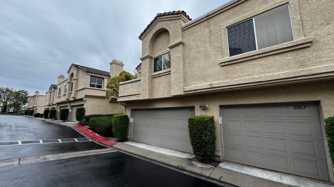 21155 Gladiolos Way - Lake Forest - California - 1 bed, 1 bath rental property
