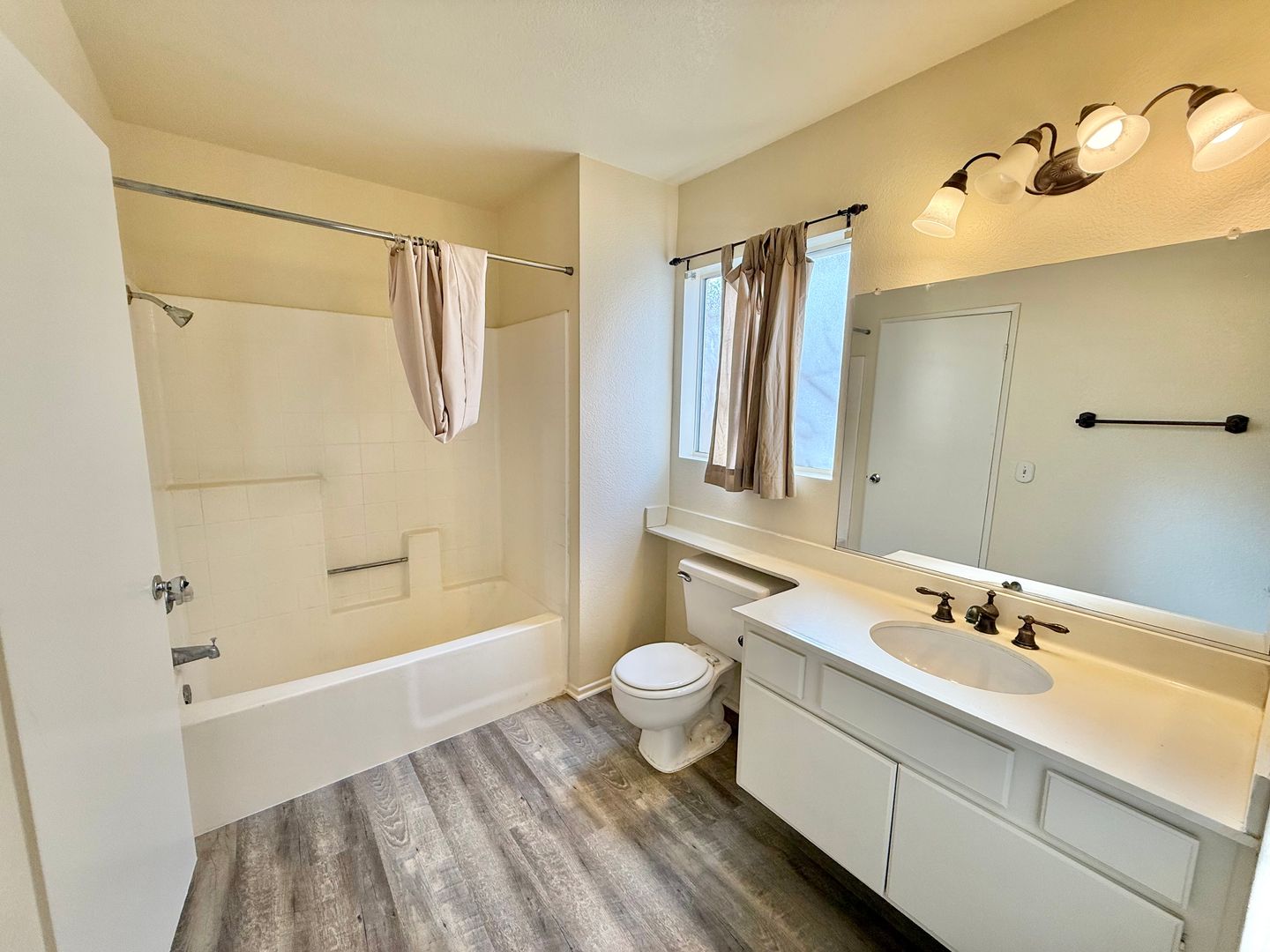 21155 Gladiolos Way - Lake Forest - California - 1 bed, 1 bath rental property