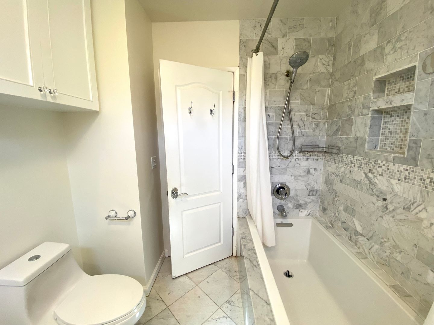 22122 Independencia Street - Los Angeles - California - 3 bed, 2 bath rental property