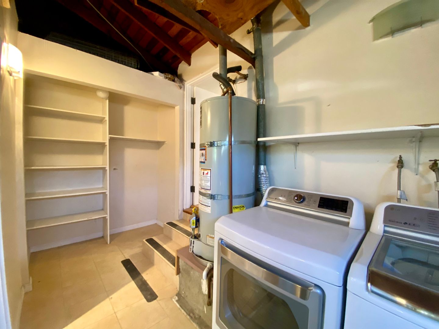 22122 Independencia Street - Los Angeles - California - 3 bed, 2 bath rental property