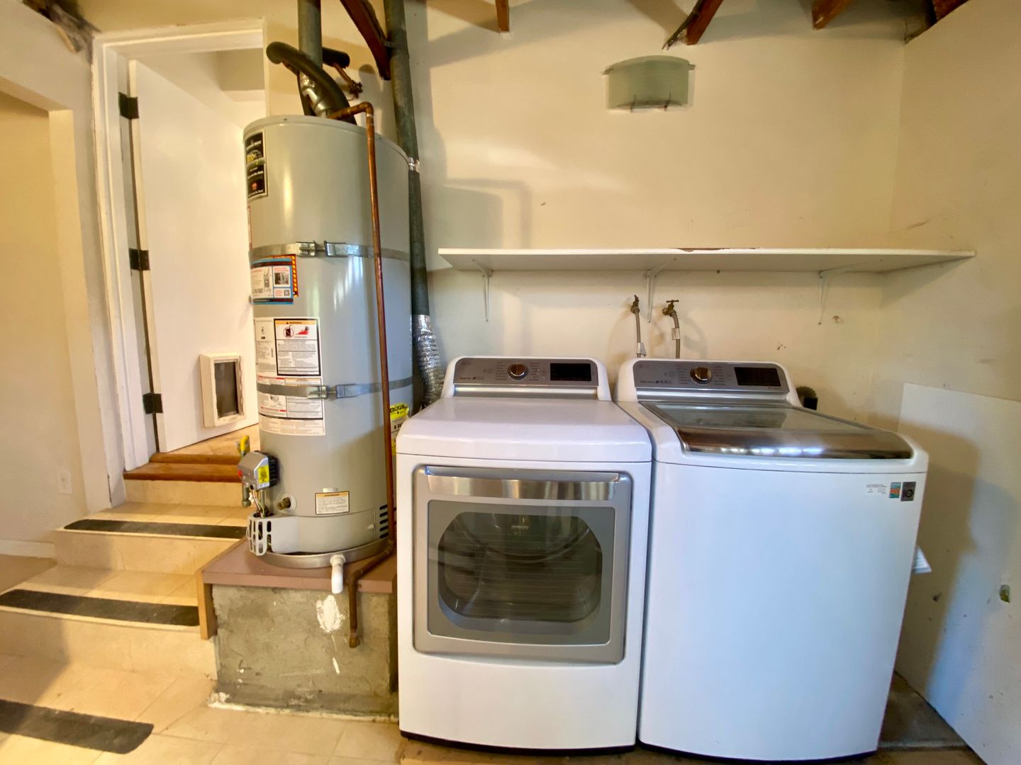 22122 Independencia Street - Los Angeles - California - 3 bed, 2 bath rental property