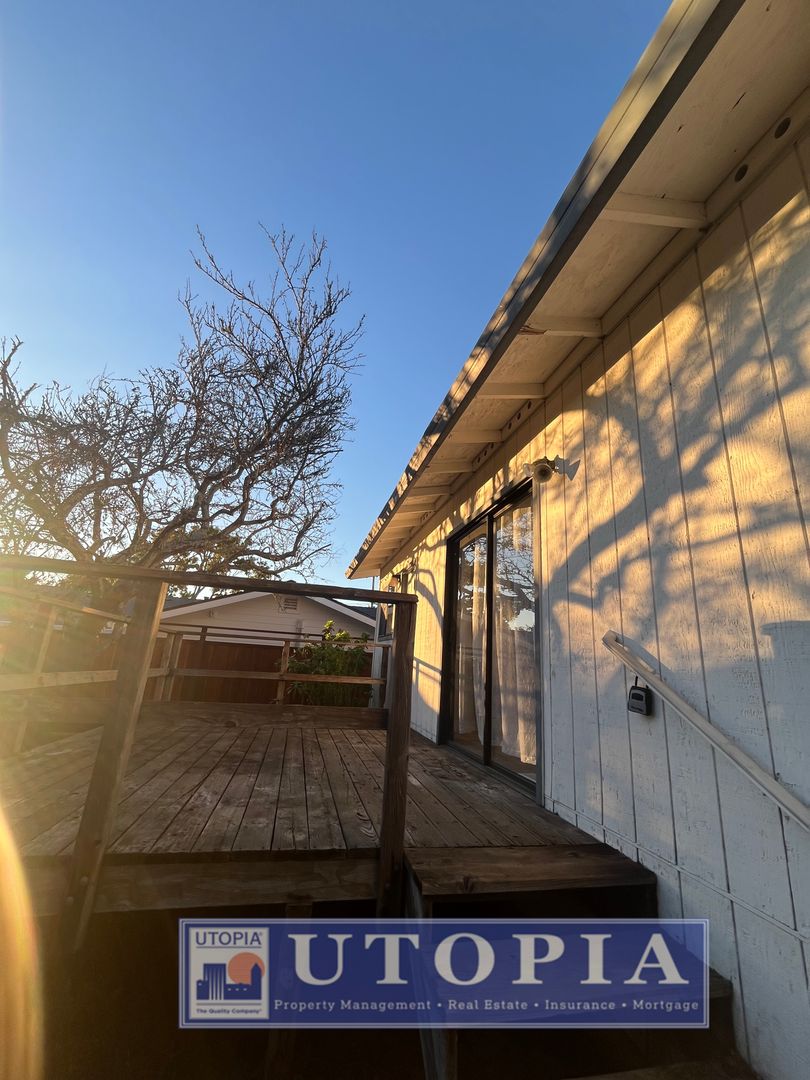 2314 Felt Street - Unit B - Santa Cruz - California - 2 bed, 1 bath rental property