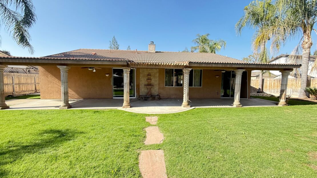 2324 N Peppertree St - Visalia - California - 3 bed, 2 bath rental property