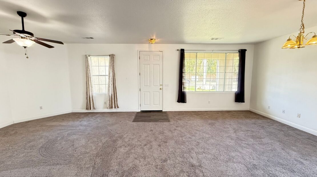 2324 N Peppertree St - Visalia - California - 3 bed, 2 bath rental property