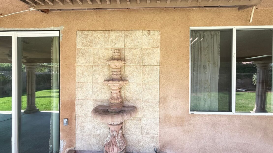 2324 N Peppertree St - Visalia - California - 3 bed, 2 bath rental property