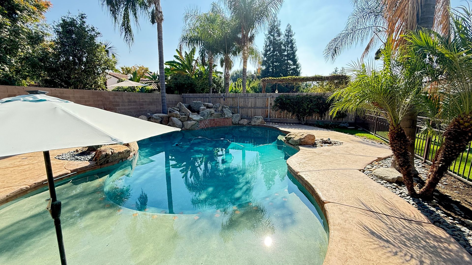 2324 N Peppertree St - Visalia - California - 3 bed, 2 bath rental property