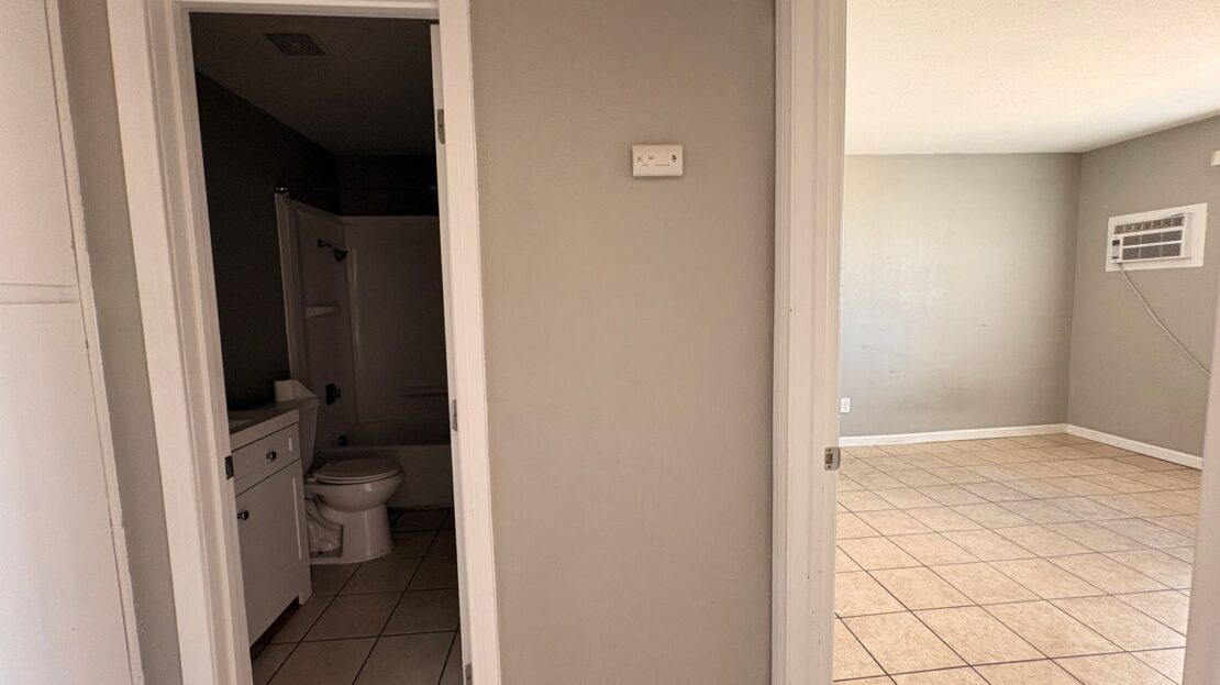 24238 Postal Ave -  Unit 6 - Moreno Valley - California - 1 bed, 1 bath rental property