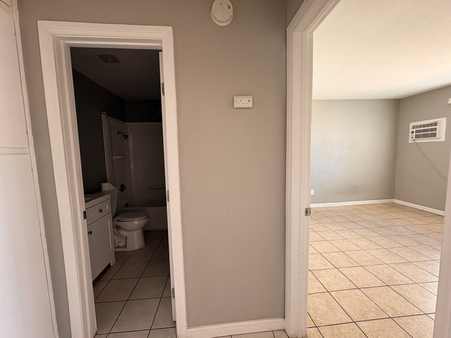 24238 Postal Ave -  Unit 6 - Moreno Valley - California - 1 bed, 1 bath rental property