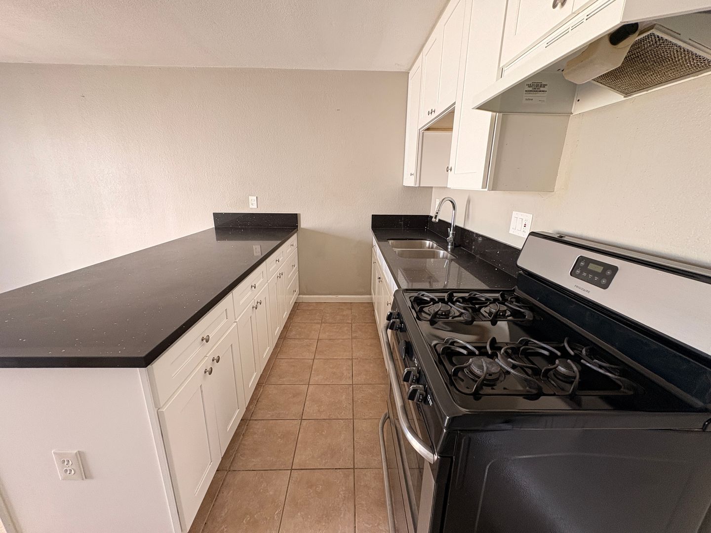 24238 Postal Ave -  Unit 6 - Moreno Valley - California - 1 bed, 1 bath rental property