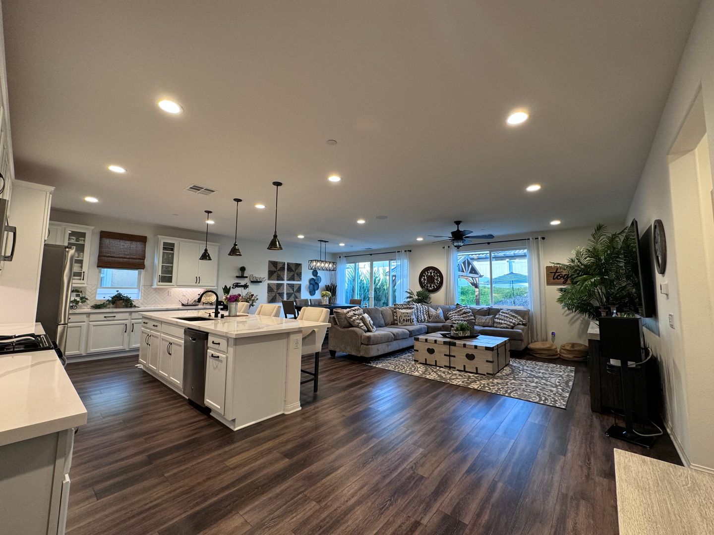 24504 Sabaton Cir - Menifee - California - 4 bed, 2.5 bath rental property