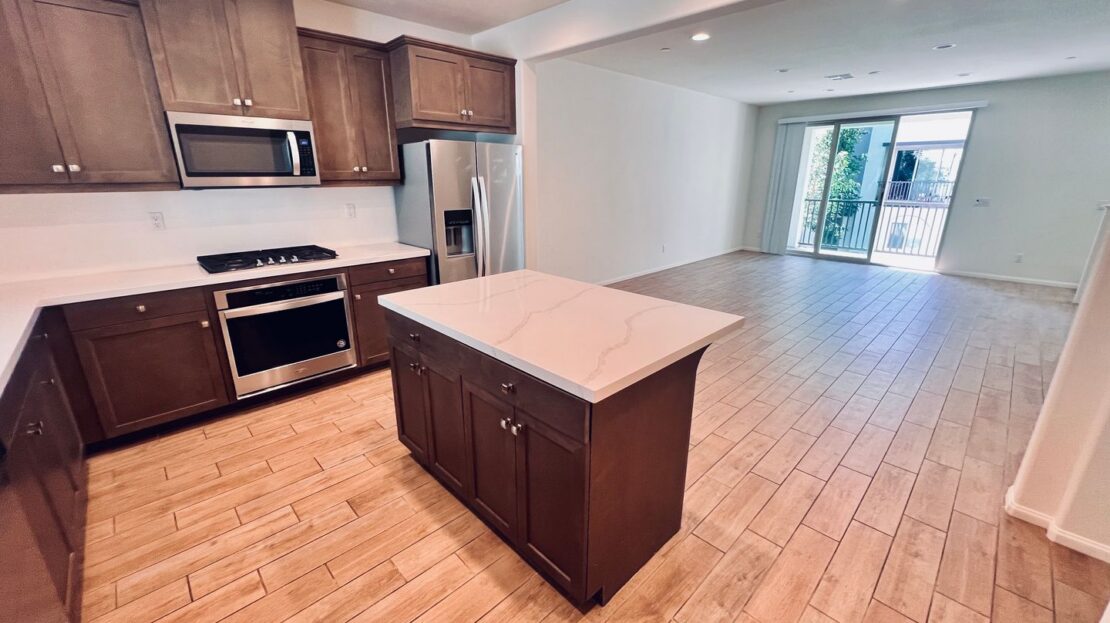 2454 Verano Way - Vista - California - 3 bed, 3.5 bath rental property