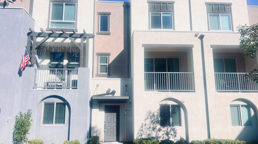 2454 Verano Way - Vista - California - 3 bed, 3.5 bath rental property