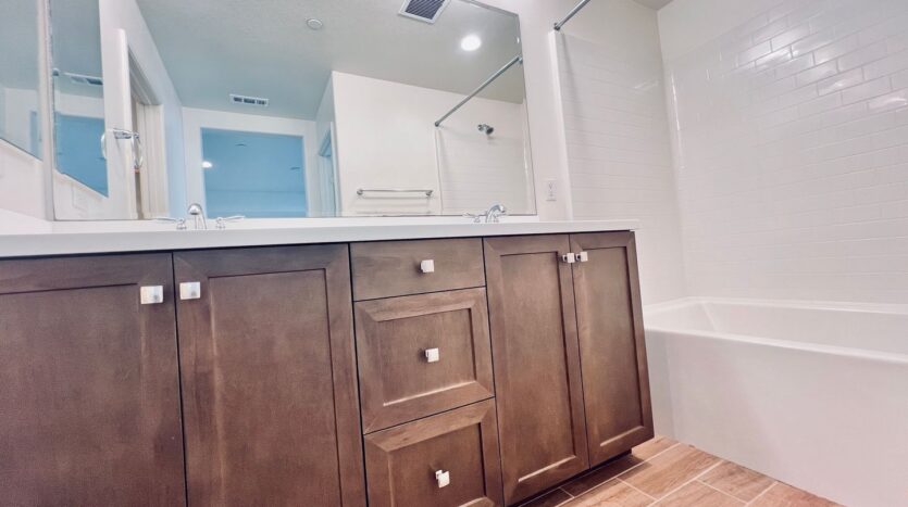 2454 Verano Way - Vista - California - 3 bed, 3.5 bath rental property