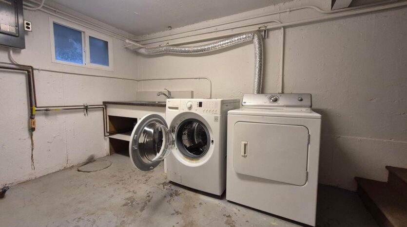 2761 NW Quimby Street - Portland - Oregon - 2 bed, 1 bath rental property