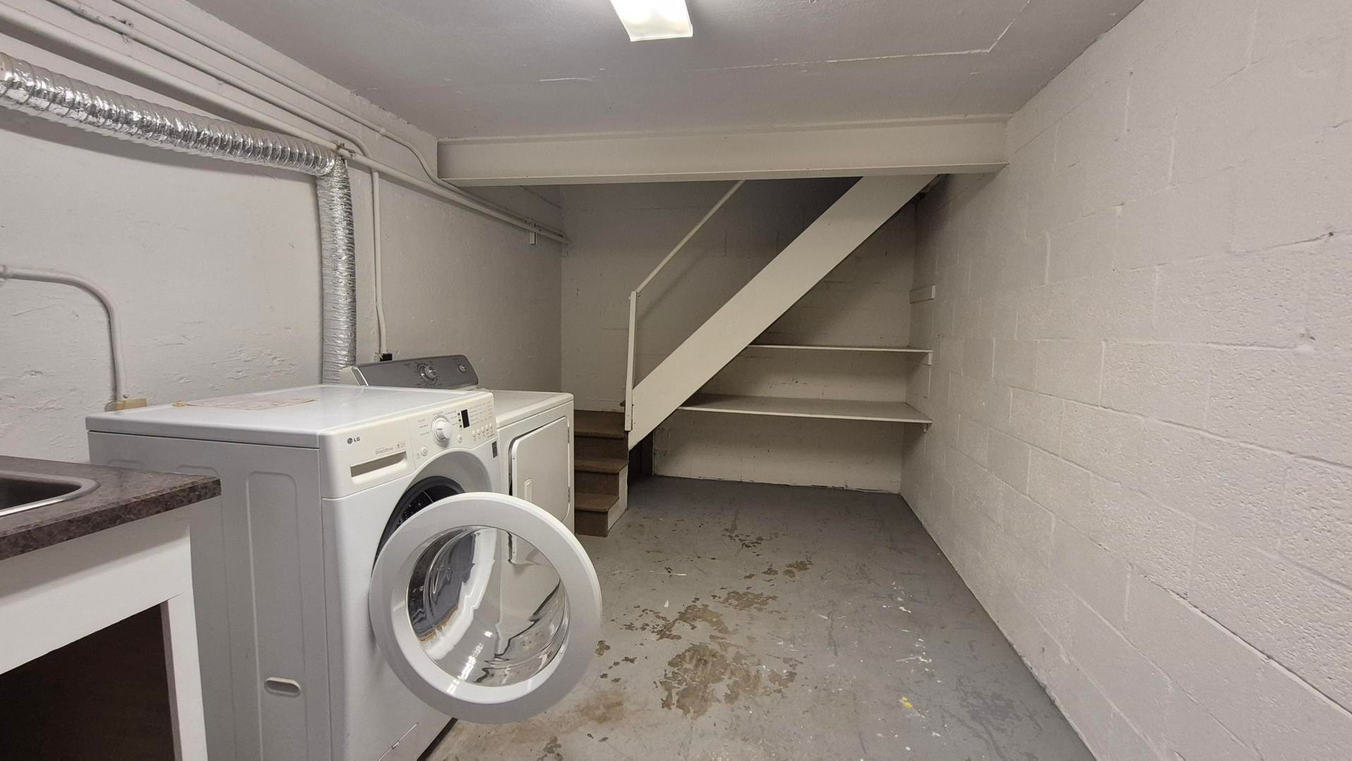 2761 NW Quimby Street - Portland - Oregon - 2 bed, 1 bath rental property