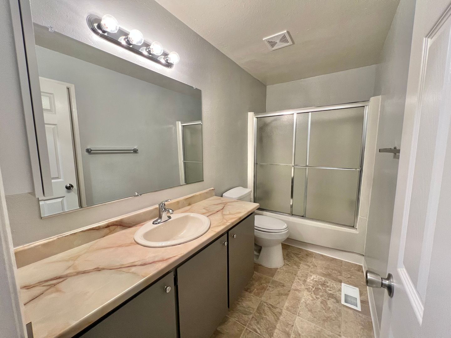2800 Dover Ave - Fairfield - California - 2 bed, 1 bath rental property