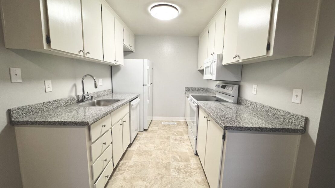 2800 Dover Ave - Fairfield - California - 2 bed, 1 bath rental property