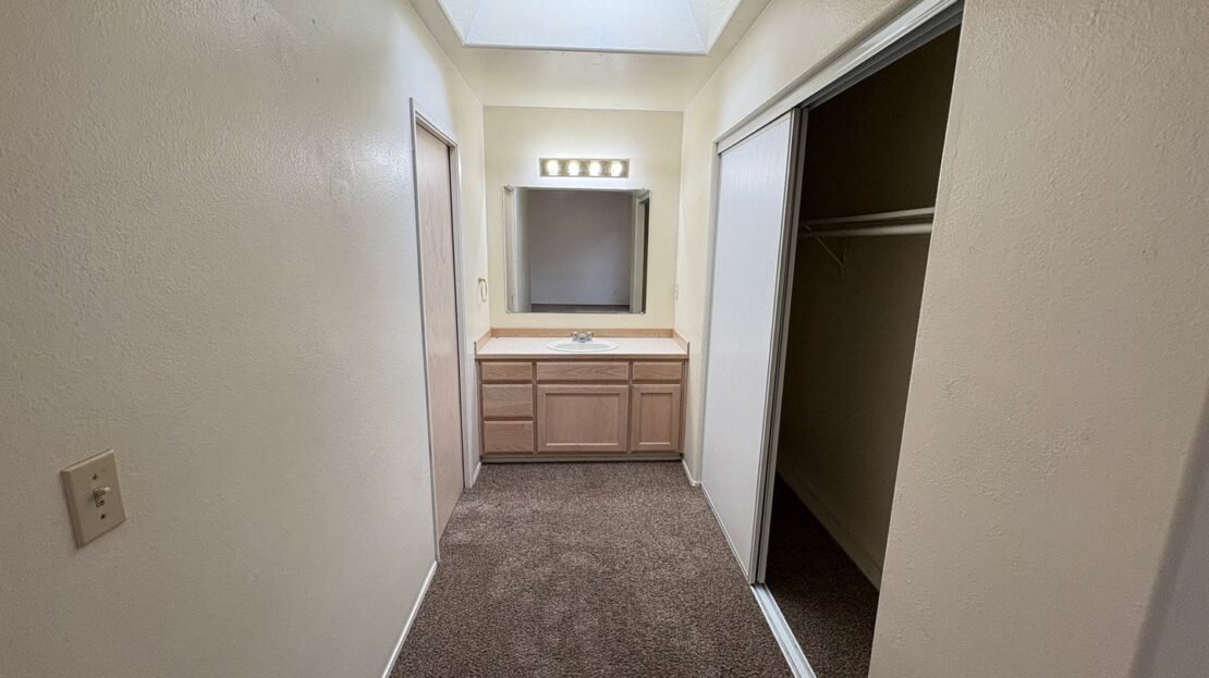 2950 Nikki Ct  Unit A - Bend - Oregon - 3 bed, 2.5 bath rental property