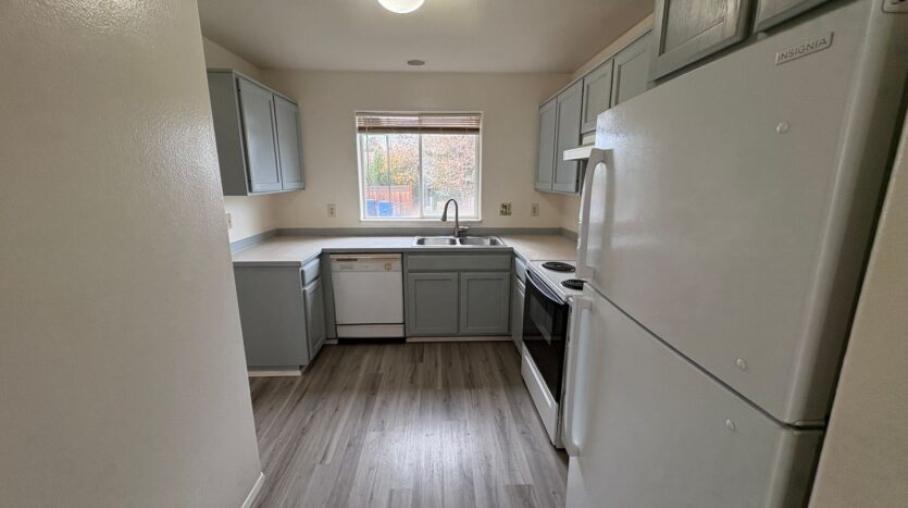 2950 Nikki Ct  Unit A - Bend - Oregon - 3 bed, 2.5 bath rental property