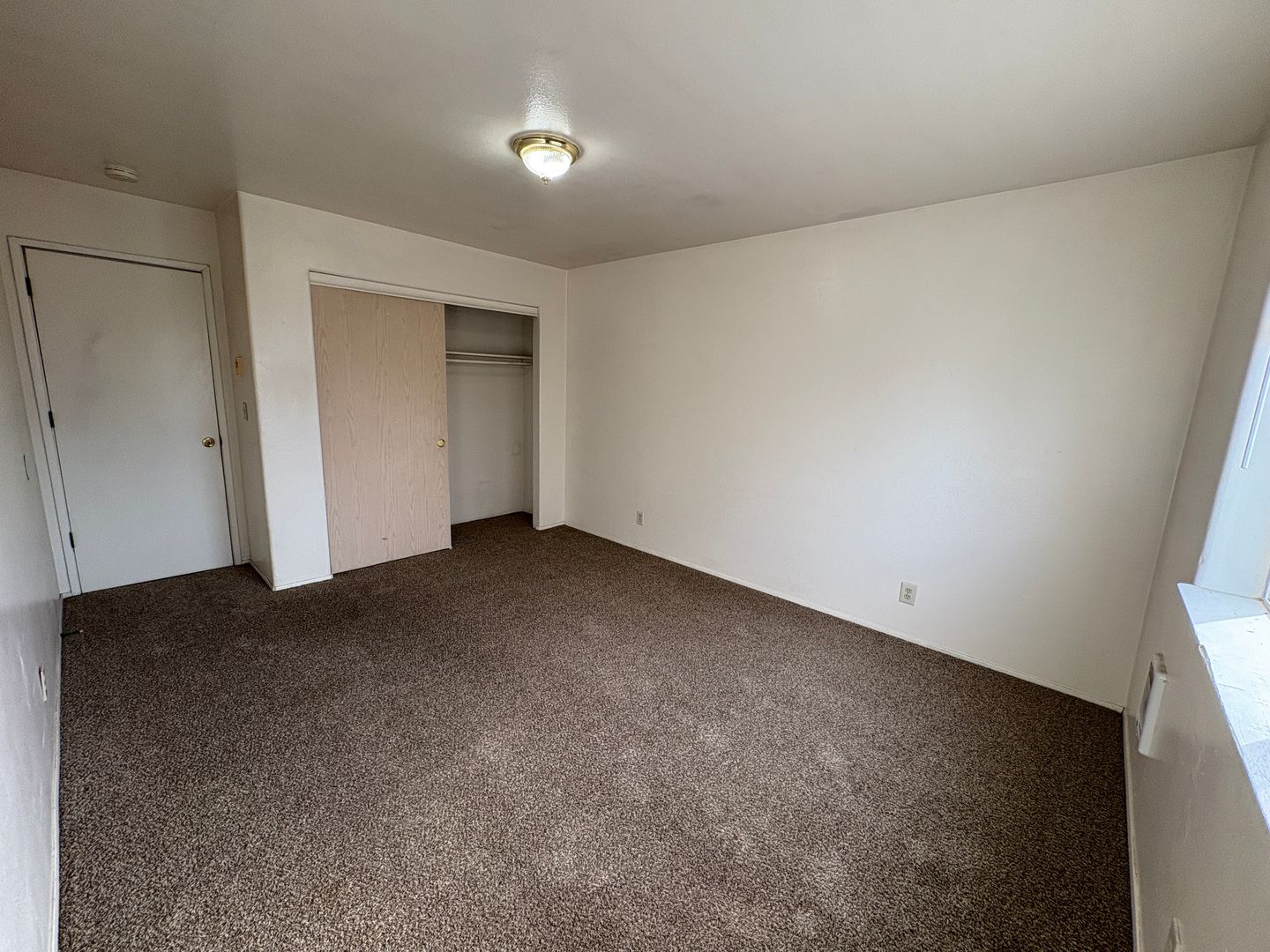 2950 Nikki Ct  Unit A - Bend - Oregon - 3 bed, 2.5 bath rental property