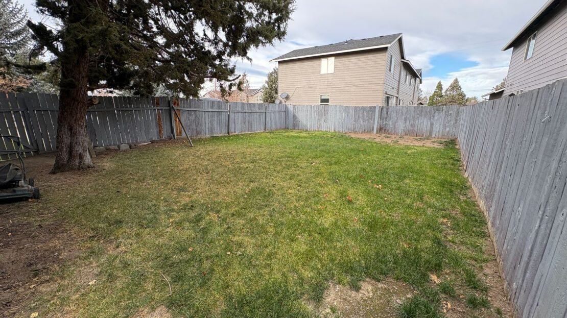 2950 Nikki Ct  Unit A - Bend - Oregon - 3 bed, 2.5 bath rental property