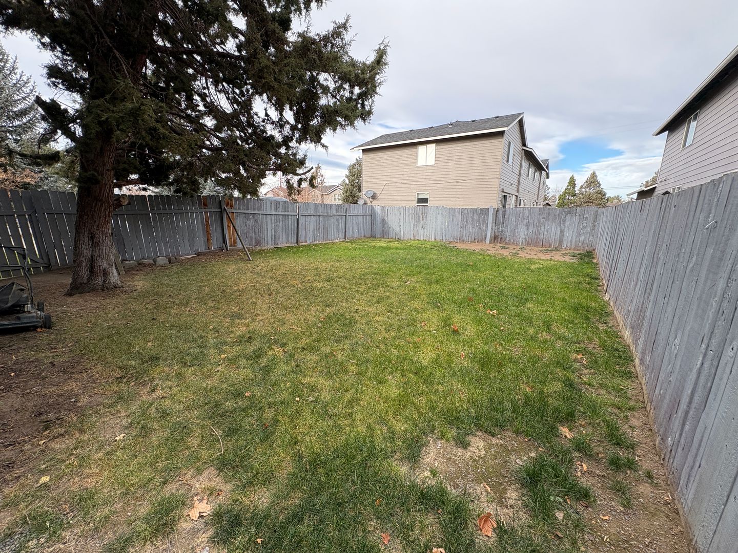 2950 Nikki Ct  Unit A - Bend - Oregon - 3 bed, 2.5 bath rental property