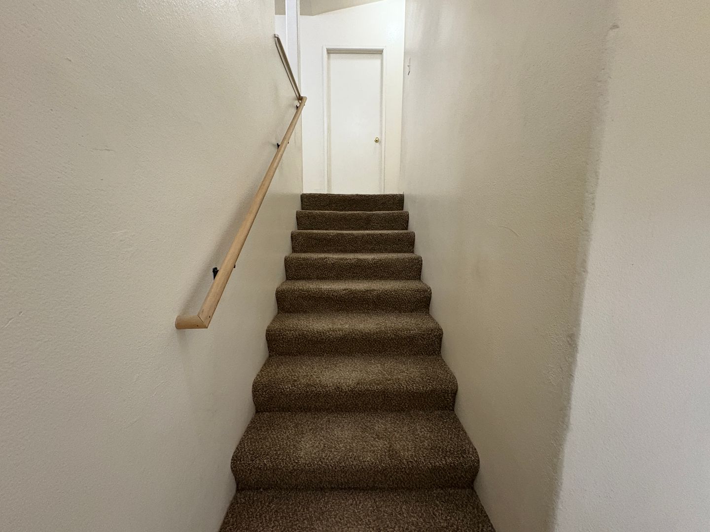 2950 Nikki Ct  Unit A - Bend - Oregon - 3 bed, 2.5 bath rental property