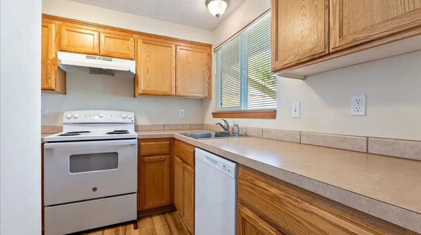 3033 NE Cleveland Ave.   - Gresham - Oregon - 2 bed, 1 bath rental property
