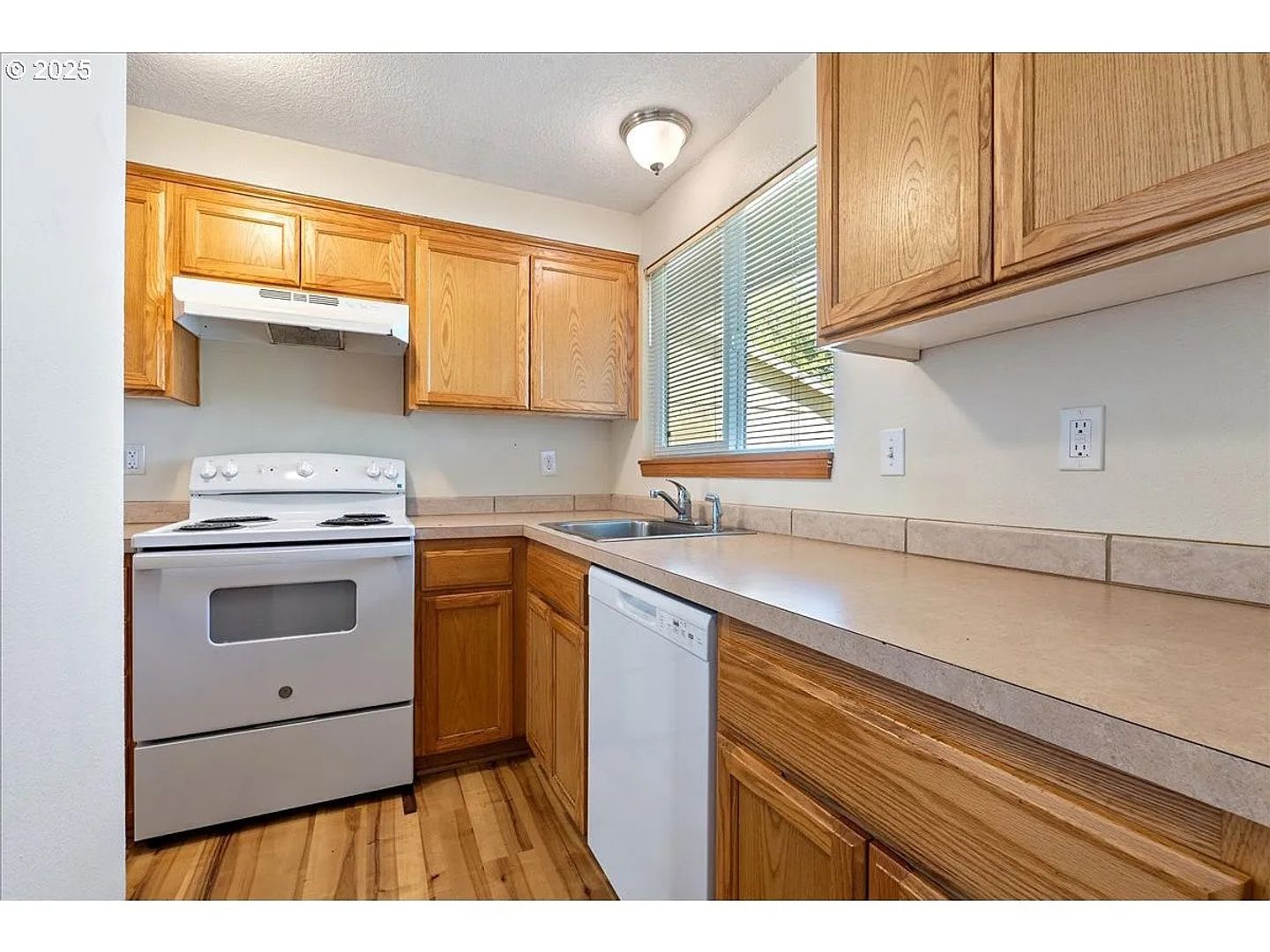 3033 NE Cleveland Ave.   - Gresham - Oregon - 2 bed, 1 bath rental property