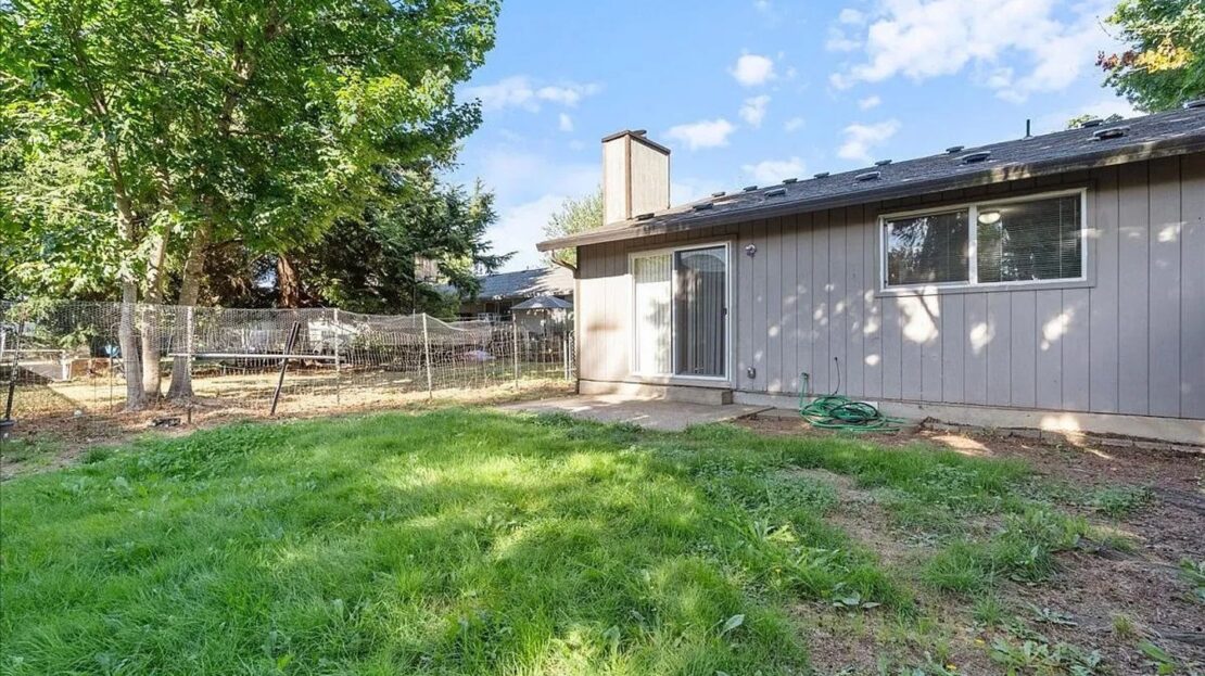 3033 NE Cleveland Ave.   - Gresham - Oregon - 2 bed, 1 bath rental property