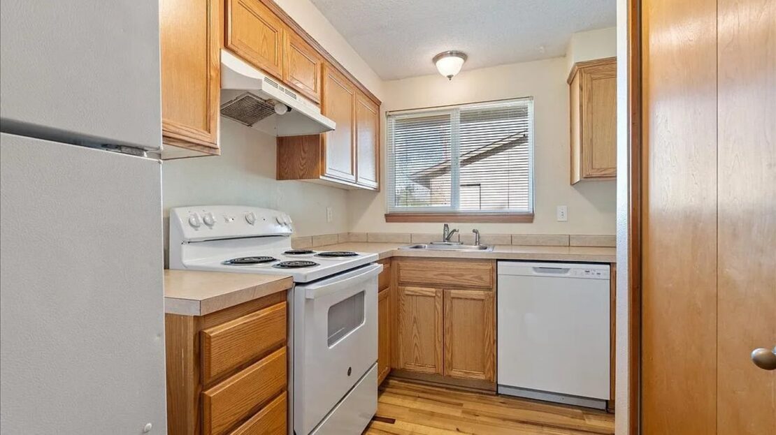 3033 NE Cleveland Ave.   - Gresham - Oregon - 2 bed, 1 bath rental property