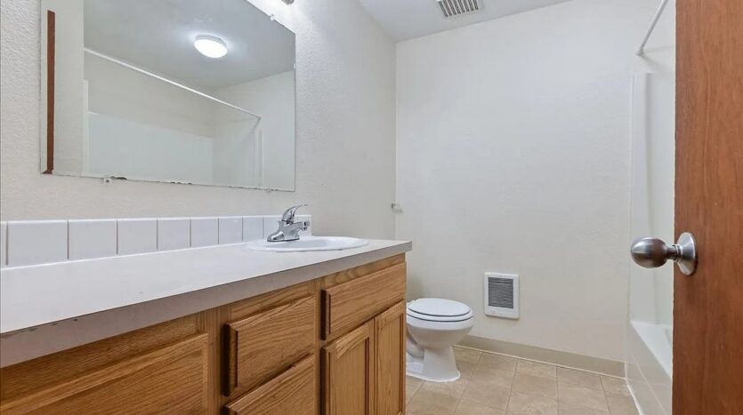 3033 NE Cleveland Ave.   - Gresham - Oregon - 2 bed, 1 bath rental property