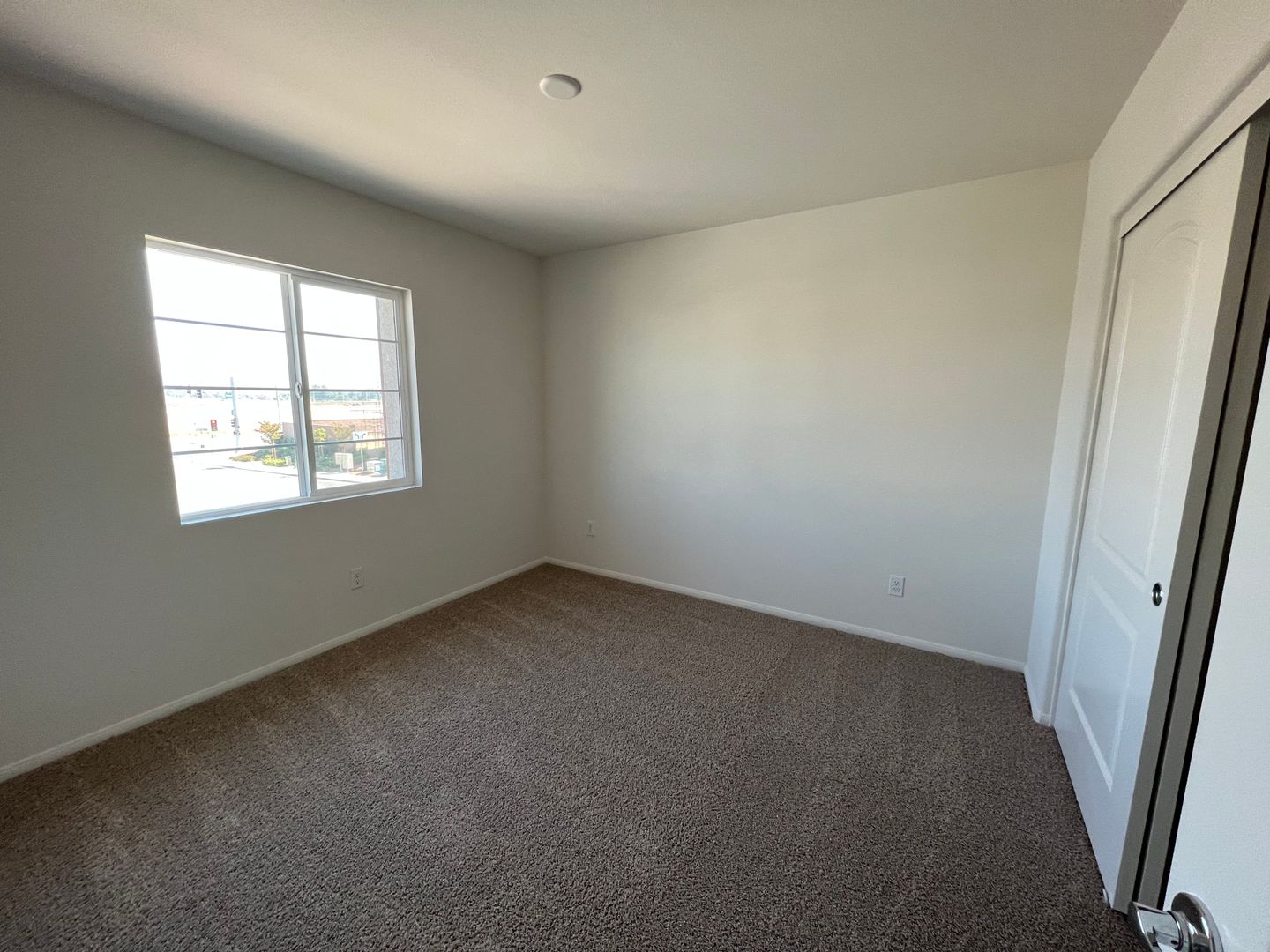 30737 Expedition Dr. - Winchester - California - 4 bed, 3.5 bath rental property