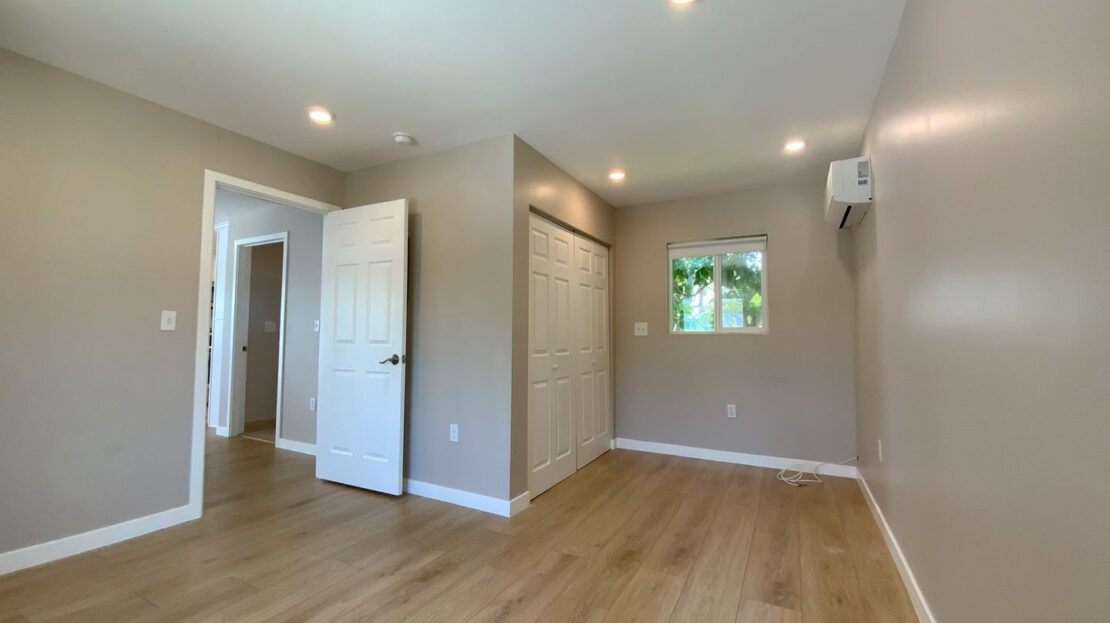320 1/2 Myrtle Street - Glendale - California - 1 bed, 1 bath rental property