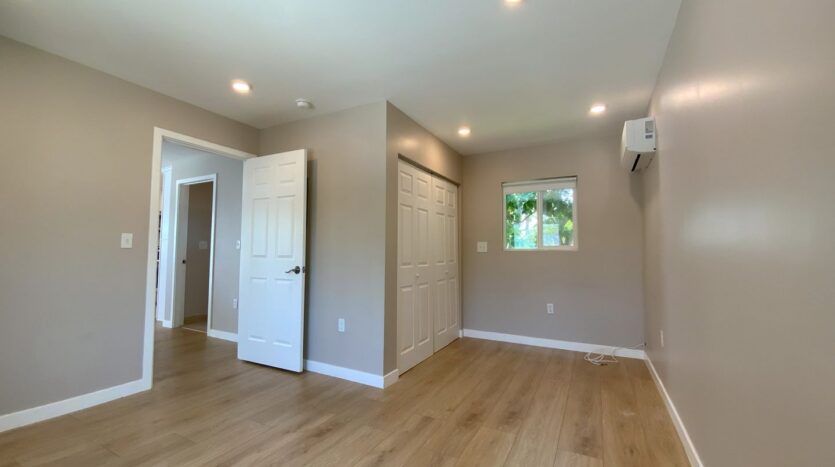 320 1/2 Myrtle Street - Glendale - California - 1 bed, 1 bath rental property