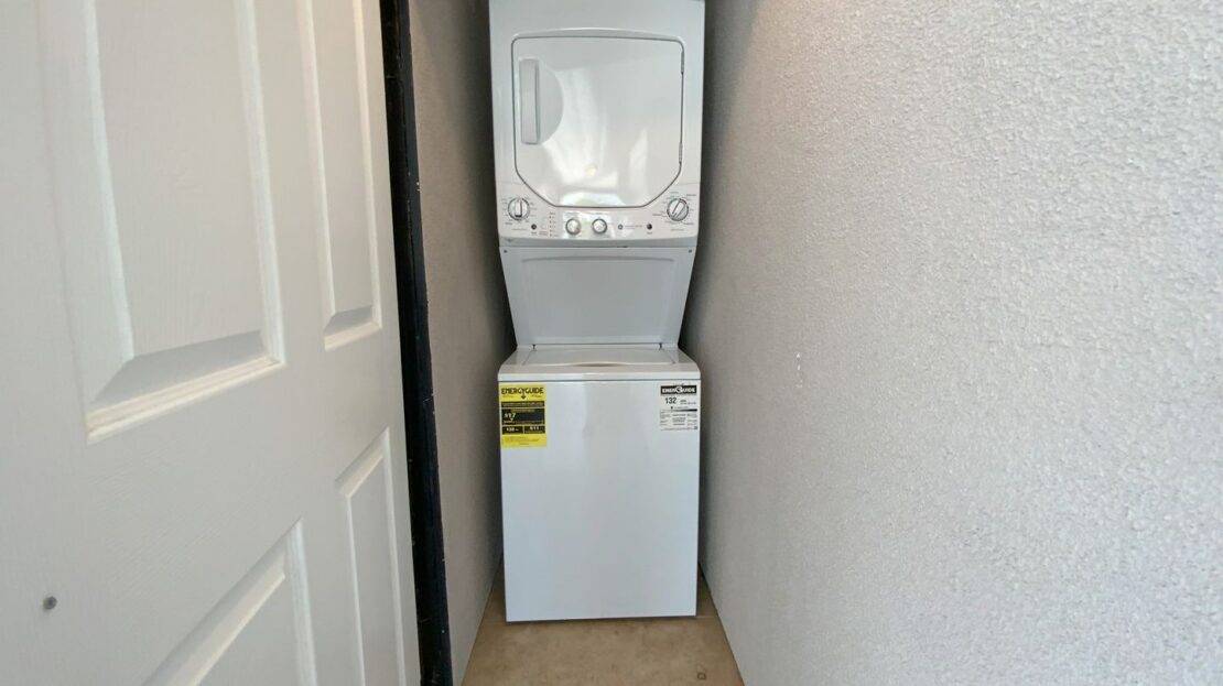 320 1/2 Myrtle Street - Glendale - California - 1 bed, 1 bath rental property