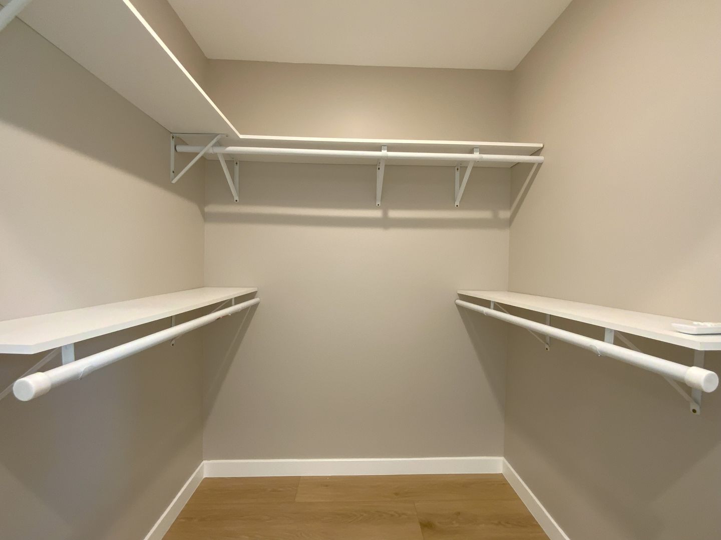 320 1/2 Myrtle Street - Glendale - California - 1 bed, 1 bath rental property