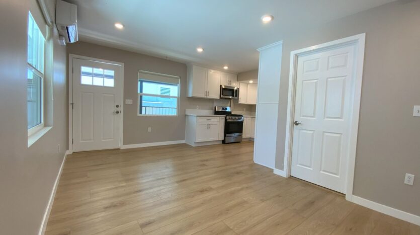 320 1/2 Myrtle Street - Glendale - California - 1 bed, 1 bath rental property