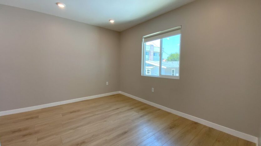 320 1/2 Myrtle Street - Glendale - California - 1 bed, 1 bath rental property