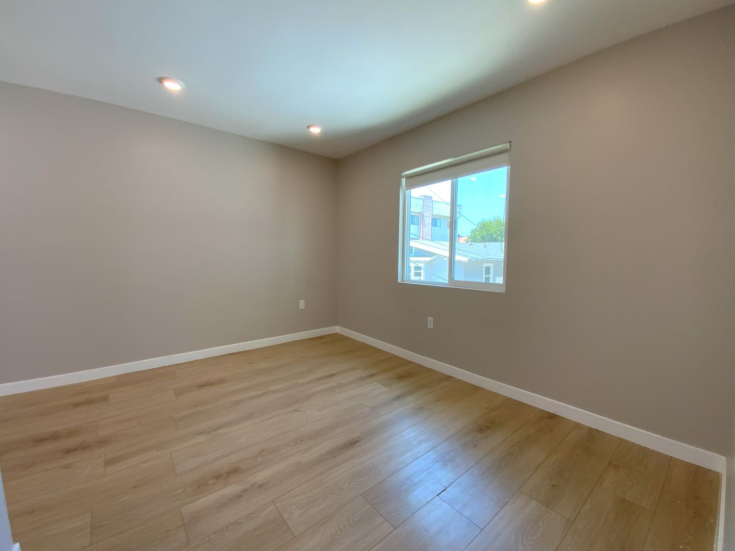 320 1/2 Myrtle Street - Glendale - California - 1 bed, 1 bath rental property