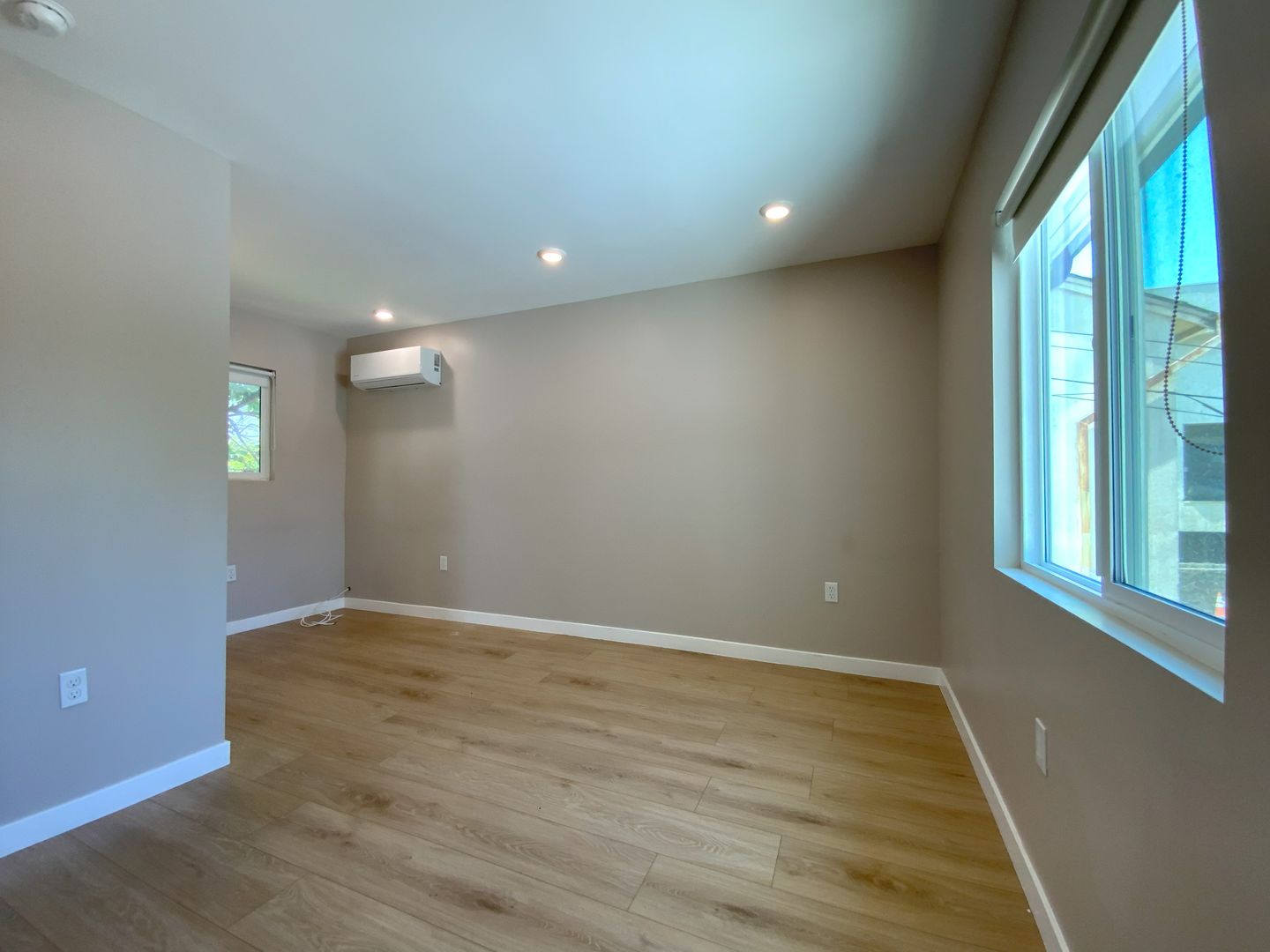 320 1/2 Myrtle Street - Glendale - California - 1 bed, 1 bath rental property