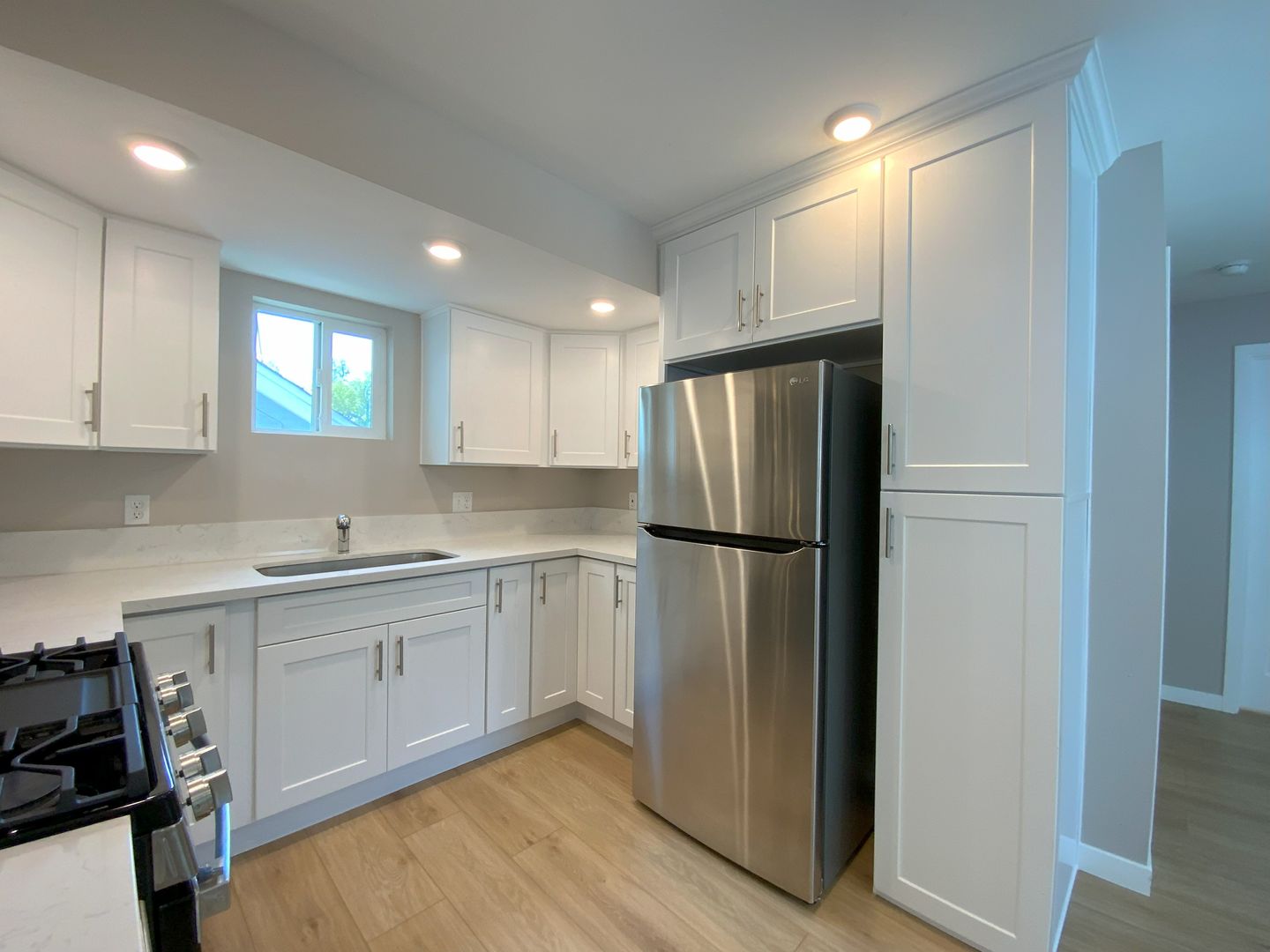 320 1/2 Myrtle Street - Glendale - California - 1 bed, 1 bath rental property