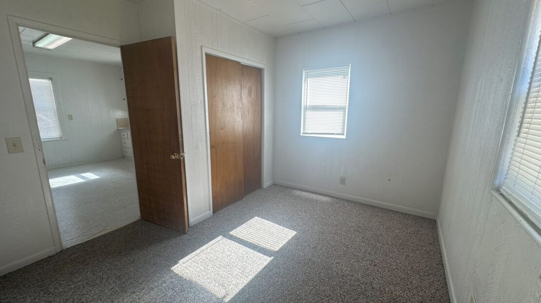 320 Pardee Avenue - Susanville - California - 2 bed, 1 bath rental property