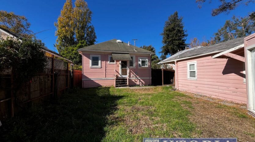 330 Chestnut Street - Santa Cruz - California - 3 bed, 1 bath rental property